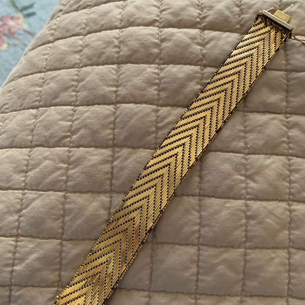 Beautiful bracelet chevron type